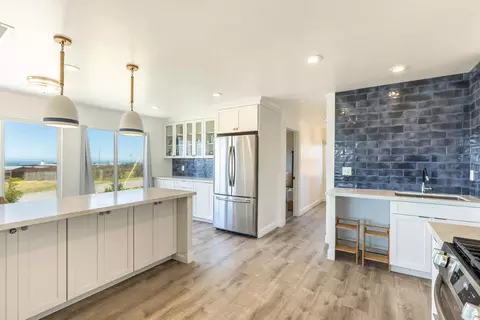 Kitchen - 4706 Carmet Dr, Bodega Bay, CA 94923 photo 3 of 10