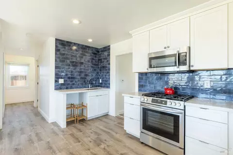 Kitchen - 4706 Carmet Dr, Bodega Bay, CA 94923 photo 5 of 10