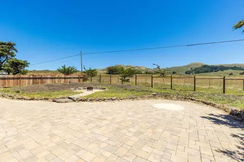 Exterior - 4706 Carmet Dr, Bodega Bay, CA 94923 photo 6 of 11