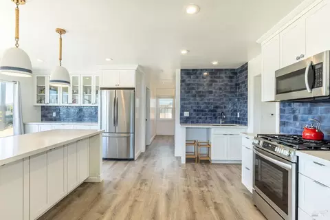Kitchen - 4706 Carmet Dr, Bodega Bay, CA 94923 photo 6 of 10