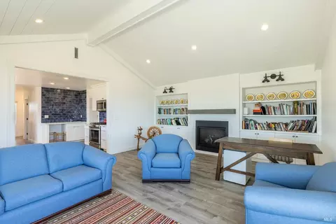 Living - 4706 Carmet Dr, Bodega Bay, CA 94923 photo 4 of 5