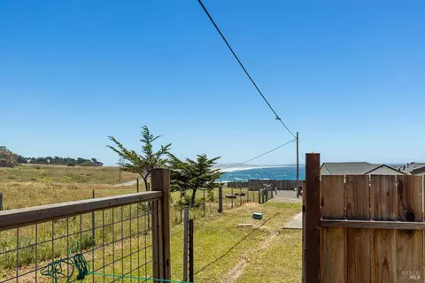 Exterior - 4706 Carmet Dr, Bodega Bay, CA 94923 photo 7 of 11