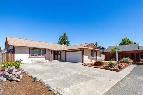 1029 Ely Blvd S, Petaluma, CA 94954