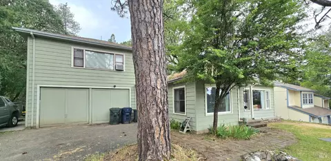 Exterior - 490 North St, Willits, CA 95490 photo 5 of 11