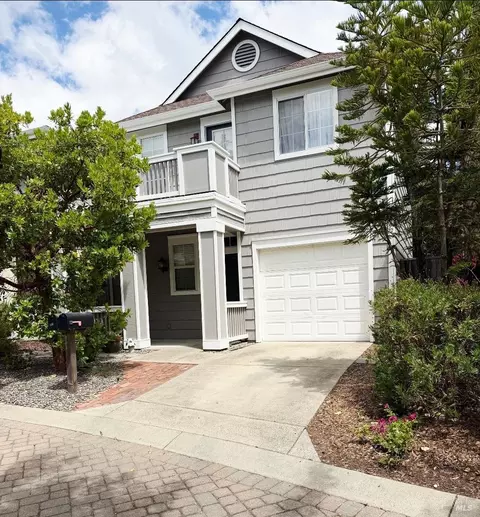 1121 Brighton View Cir, Petaluma, CA 94952