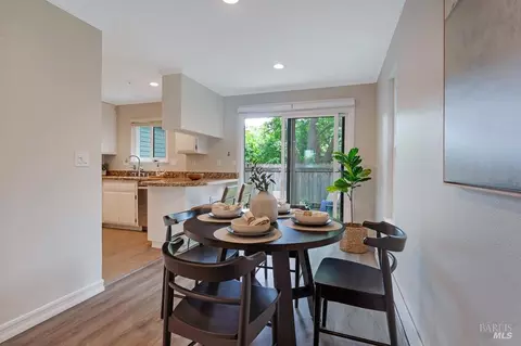 Dining - 79 William St #D, Cotati, CA 94931 photo 2 of 3