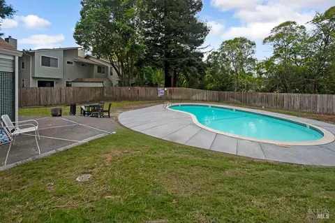 Exterior - 79 William St #D, Cotati, CA 94931 photo 8 of 9
