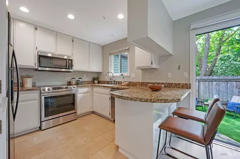 Kitchen - 79 William St #D, Cotati, CA 94931 photo 1 of 2