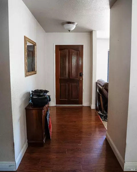 Entry Way - 798 Colleen Dr, Windsor, CA 95492 photo 1 of 1