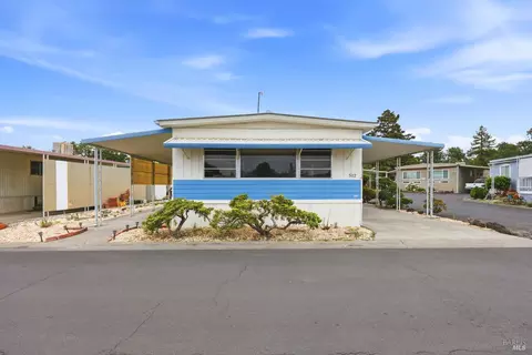 512 Colonial Park Dr, Santa Rosa, CA 95403