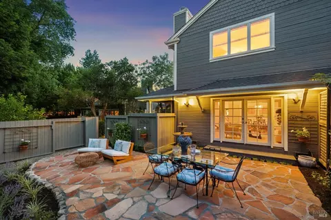 534 Nathanson Creek Ln, Sonoma, CA 95476