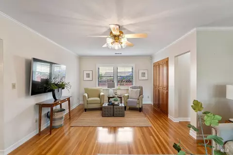 Living - 1117 Maple Ave, Vallejo, CA 94591 photo 2 of 3