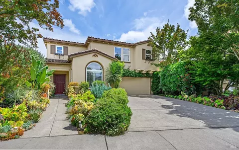 38 Maybeck St, Novato, CA 94949