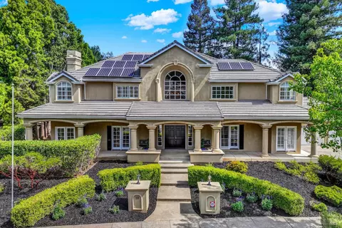 10 Remington Ct, Napa, CA 94558
