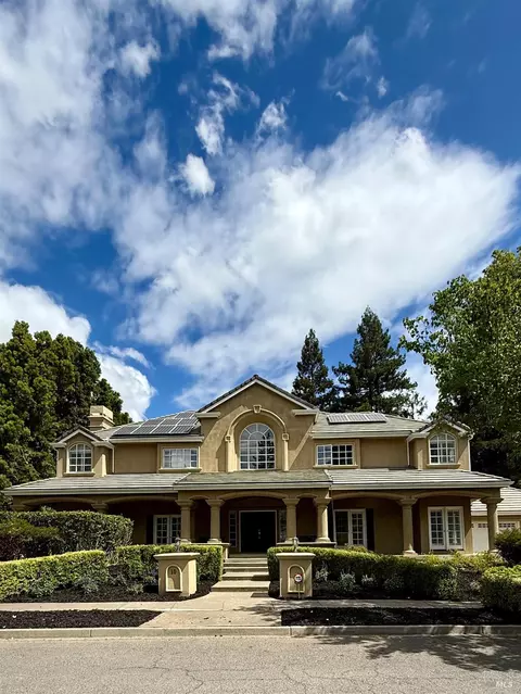 10 Remington Ct, Napa, CA 94558