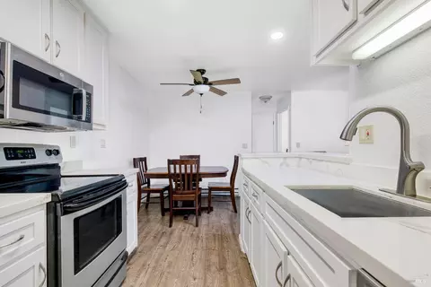 Kitchen - 107 Lighthouse Dr, Vallejo, CA 94590 photo 3 of 3