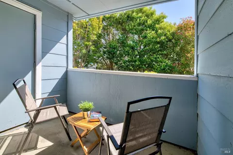 Exterior - 107 Lighthouse Dr, Vallejo, CA 94590 photo 2 of 5