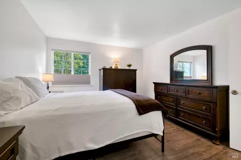 Bedroom - 107 Lighthouse Dr, Vallejo, CA 94590 photo 2 of 4