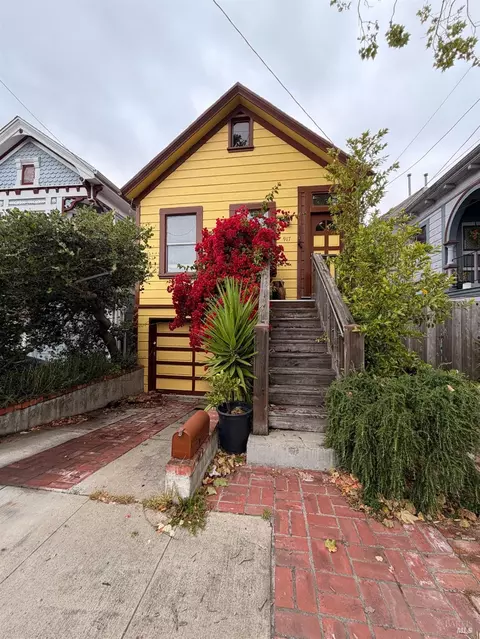 917 Central Ave, Alameda, CA 94501