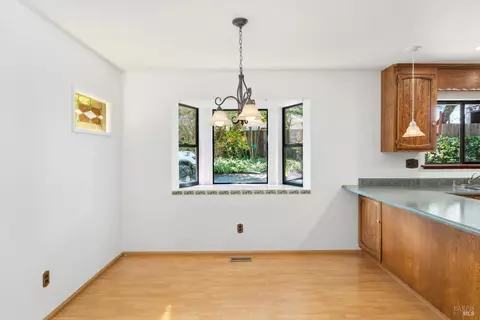 Dining - 1122 W Standley St, Ukiah, CA 95482 photo 1 of 1