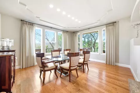 Dining - 950 Appleridge Pl, Fairfield, CA 94534 photo 2 of 7