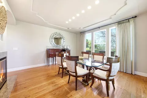Dining - 950 Appleridge Pl, Fairfield, CA 94534 photo 3 of 7