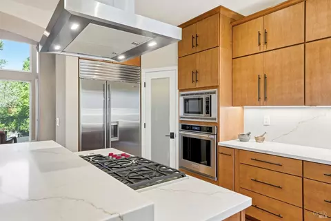 Kitchen - 950 Appleridge Pl, Fairfield, CA 94534 photo 5 of 15