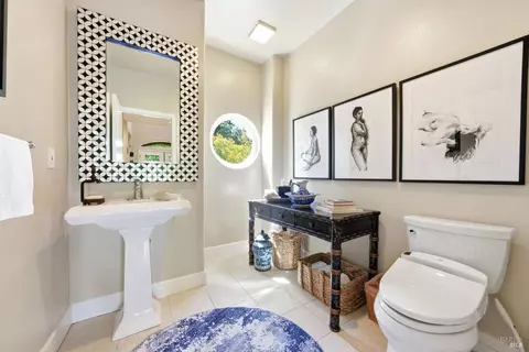 Bath - 950 Appleridge Pl, Fairfield, CA 94534 photo 1 of 8