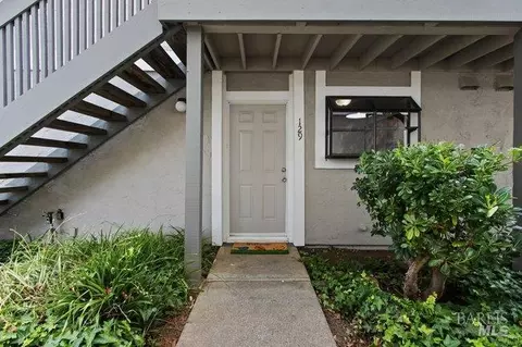 900 Southampton Rd #129, Benicia, CA 94510