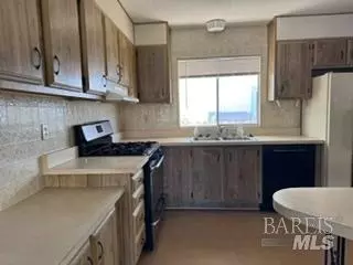 8117 Circle Dr St, Windsor, CA 95492 photo 4