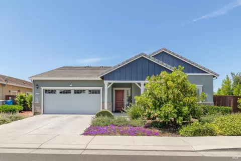 670 Bluebird Dr, Dixon, CA 95620
