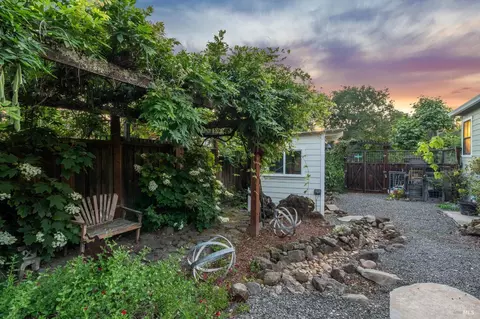 Exterior - 710 E Thomson Ave, Sonoma, CA 95476 photo 23 of 32
