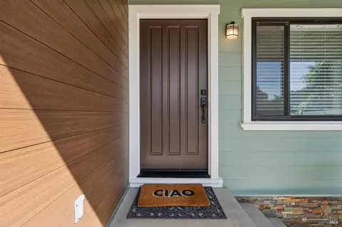 Entry Way - 710 E Thomson Ave, Sonoma, CA 95476 photo 2 of 2