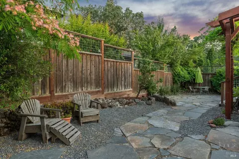 Exterior - 710 E Thomson Ave, Sonoma, CA 95476 photo 21 of 32