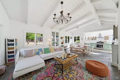 6661 Sir Francis Drake Blvd, Forest Knolls, CA 94933