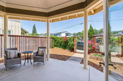 Exterior - 117 Grayson Way, Healdsburg, CA 95448 photo 4 of 12