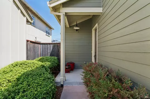 Exterior - 117 Grayson Way, Healdsburg, CA 95448 photo 1 of 12