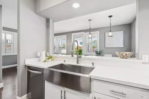 Kitchen - 117 Grayson Way, Healdsburg, CA 95448 photo 5 of 6