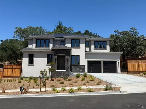 1913 Carlile Pl, Santa Rosa, CA 95403