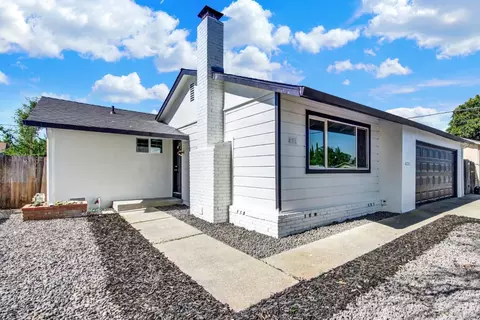 831 Meadowlark Dr, Fairfield, CA 94533