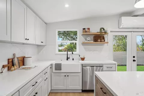 Kitchen - 1408 Perkins St, Napa, CA 94559 photo 4 of 4