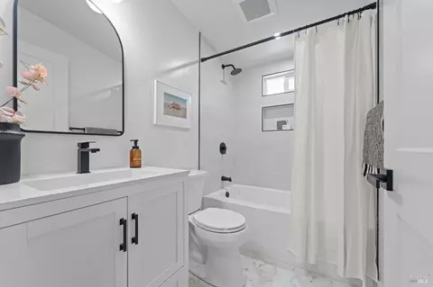 Bath - 1408 Perkins St, Napa, CA 94559 photo 1 of 6