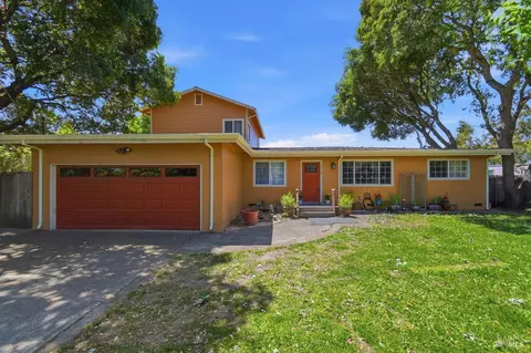 5719 Gilmore Ave, Cotati, CA 94931