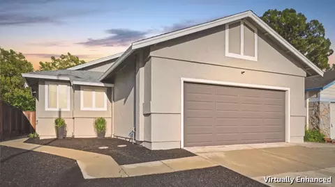 1045 Camellia Ln, Suisun City, CA 94585