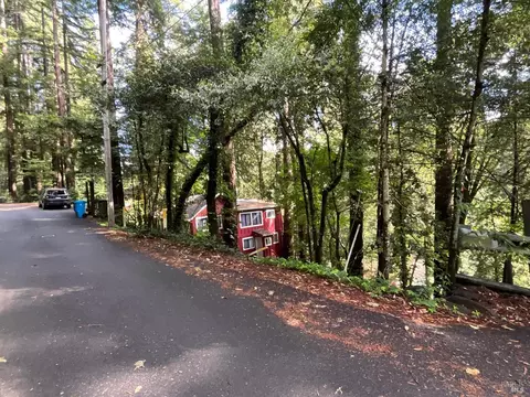 14712 Eagle Nest Ln, Guerneville, CA 95446