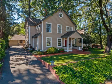 250 N Hope St, Ukiah, CA 95482