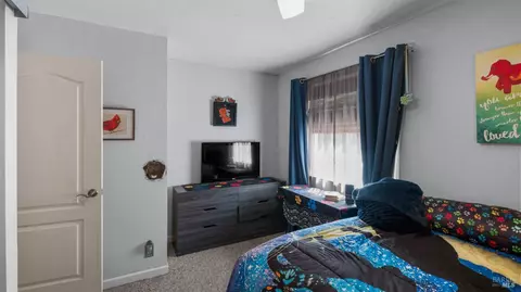 Bedroom - 424 Holly St, Vallejo, CA 94589 photo 3 of 7