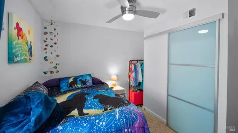Bedroom - 424 Holly St, Vallejo, CA 94589 photo 4 of 7