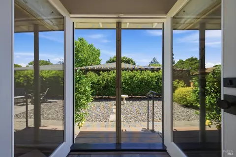 Entry Way - 151 Temelec Cir, Sonoma, CA 95476 photo 4 of 4