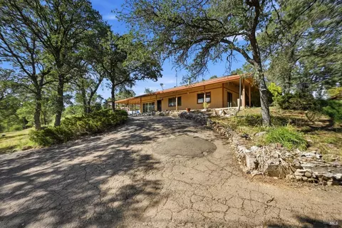 Exterior - 5475 Wilkinson Ave, Clearlake, CA 95422 photo 12 of 16